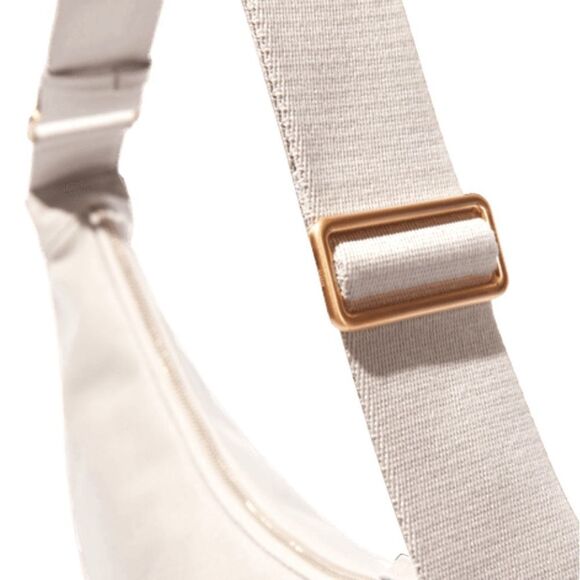 💥🆕💥 JULY Everyday Crescent Bag - Picture 5 of 7